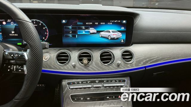 Mercedes-Benz E-Class E350 4MATIC AMG Line