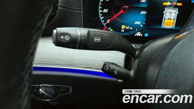 Mercedes-Benz E-Class E350 4MATIC AMG Line