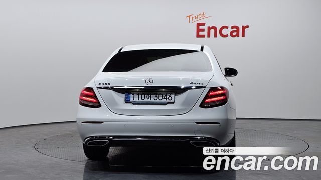 Mercedes-Benz E-Class E300 AV Intelligent Drive