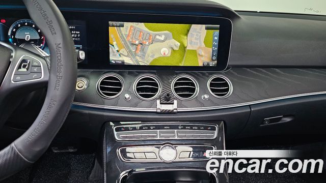 Mercedes-Benz E-Class E300 AV Intelligent Drive