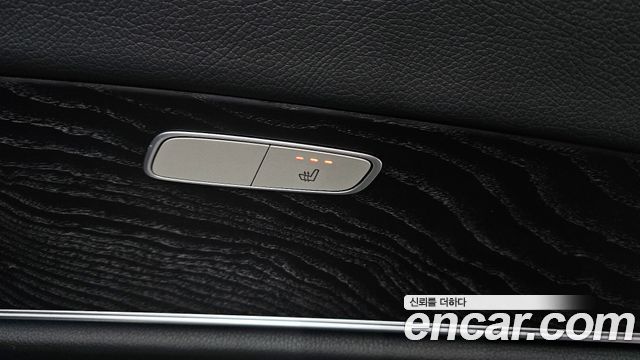 Mercedes-Benz E-Class E300 AV Intelligent Drive
