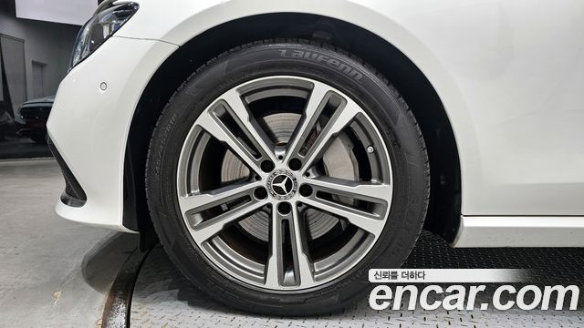 Mercedes-Benz E-Class E350 4MATIC Avantgarde