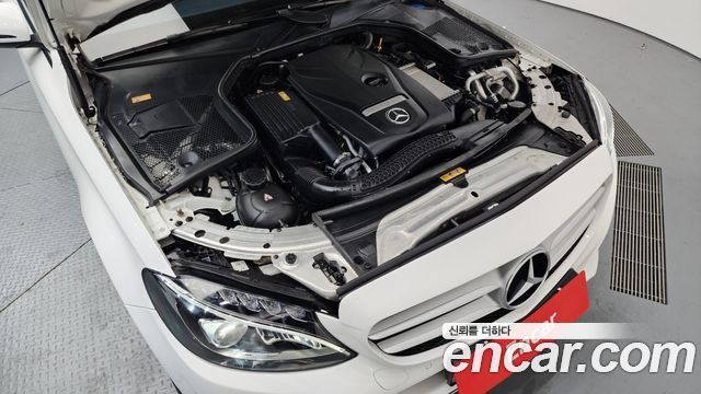 Mercedes-Benz C-Class C200 Avantgarde
