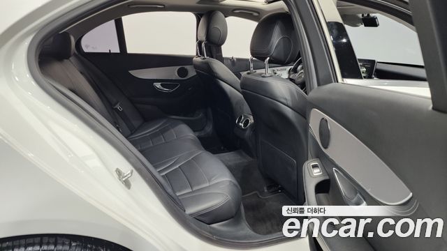 Mercedes-Benz C-Class C200 Avantgarde