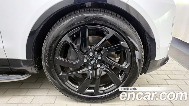 Land Rover Discovery P360 R-Dynamic SE