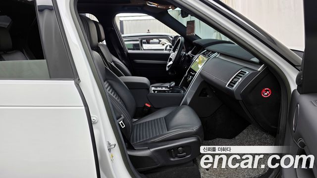 Land Rover Discovery P360 R-Dynamic SE