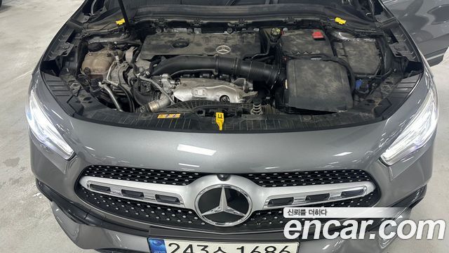 Mercedes-Benz GLA-Class GLA250 4MATIC