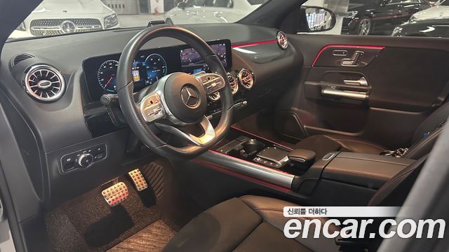 Mercedes-Benz GLA-Class GLA250 4MATIC