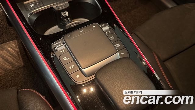 Mercedes-Benz GLA-Class GLA250 4MATIC