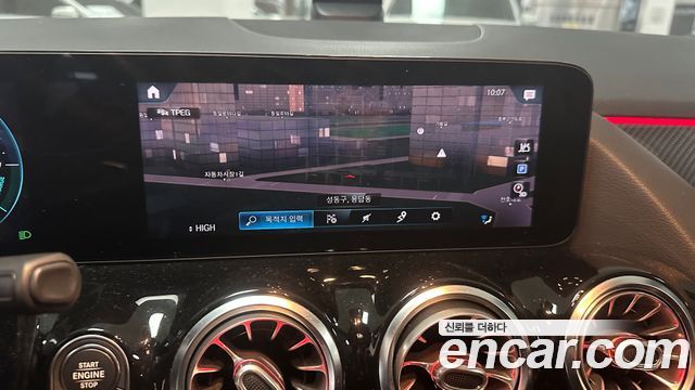 Mercedes-Benz GLA-Class GLA250 4MATIC