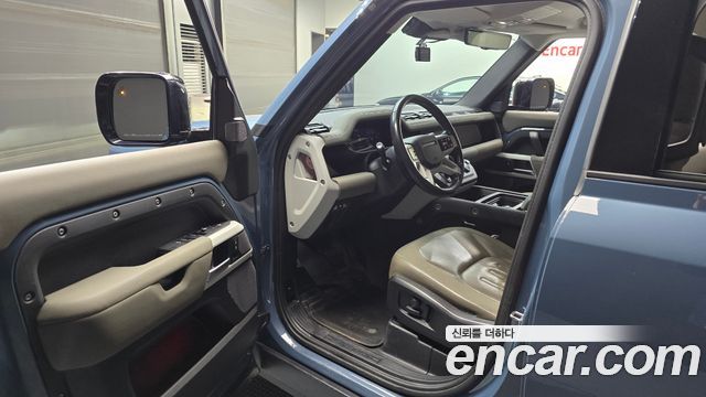 Land Rover Defender 110 D240 SE