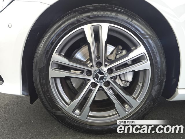 Mercedes-Benz E-Class E250 Avantgarde