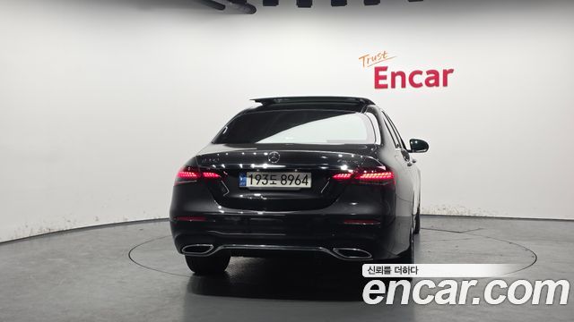 Mercedes-Benz E-Class E350 4MATIC AMG Line