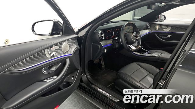 Mercedes-Benz E-Class E350 4MATIC AMG Line
