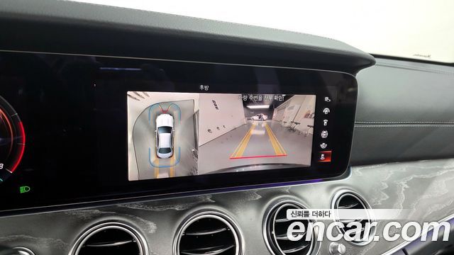 Mercedes-Benz E-Class E350 4MATIC AMG Line