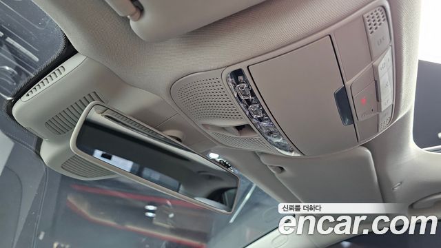 Mercedes-Benz E-Class E300 4MATIC Exclusive
