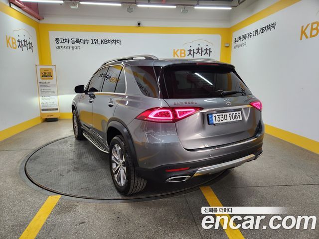 Mercedes-Benz GLE-Class GLE300d 4MATIC