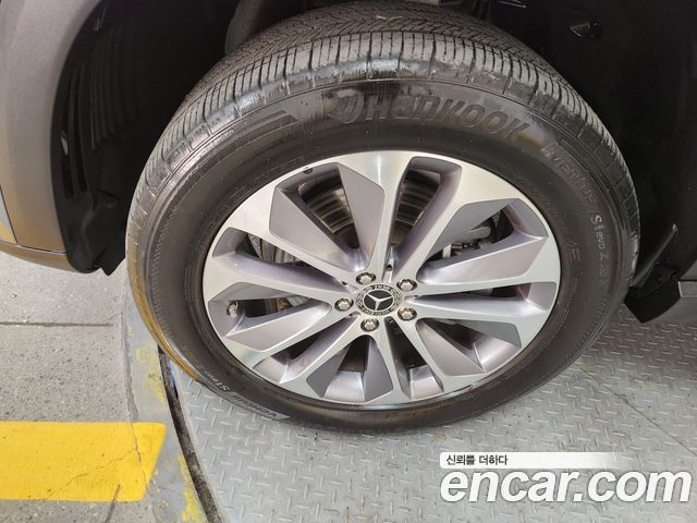 Mercedes-Benz GLE-Class GLE300d 4MATIC
