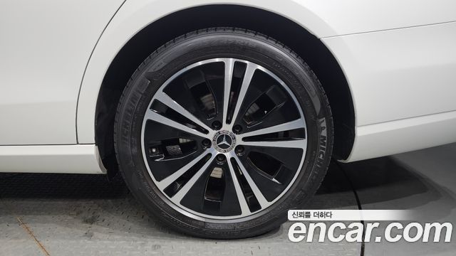 Mercedes-Benz E-Class E250 Avantgarde