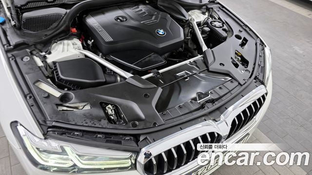 BMW 5-Series 530i Luxury
