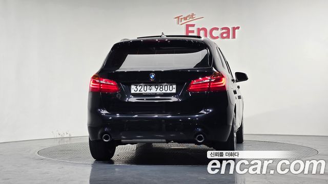 BMW 2-Series Advantage