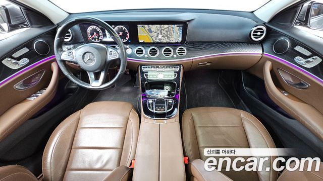 Mercedes-Benz E-Class E300 4MATIC Avnatgarde