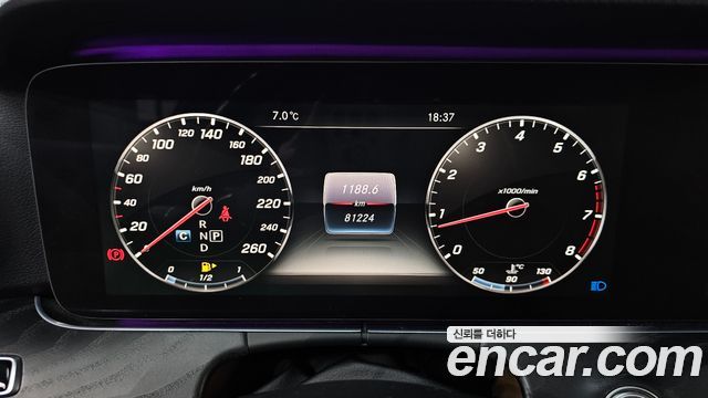 Mercedes-Benz E-Class E300 4MATIC Avnatgarde