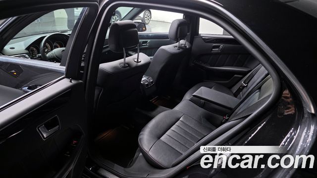 Mercedes-Benz E-Class E220 CDI Avantgarde