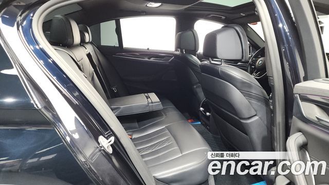 BMW 5-Series 530e M Sport