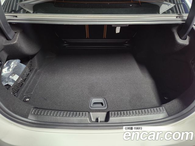 Mercedes-Benz E-Class E450 4MATIC Exclusive