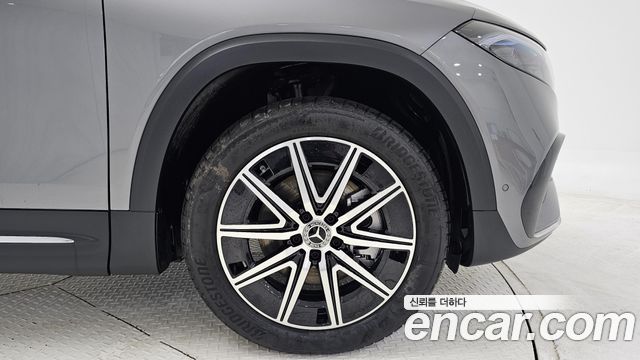 Mercedes-Benz EQB EQB300 4MATIC AMG Line