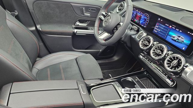 Mercedes-Benz EQB EQB300 4MATIC AMG Line