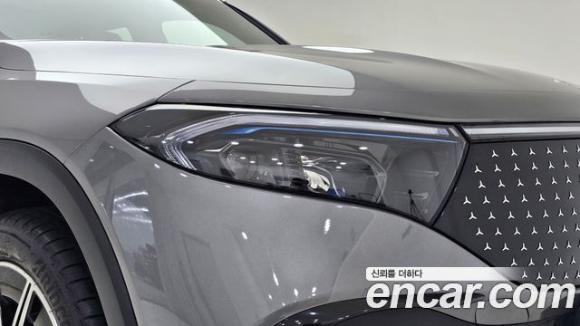 Mercedes-Benz EQB EQB300 4MATIC AMG Line
