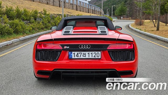 Audi R8 5.2 V10 Spyder