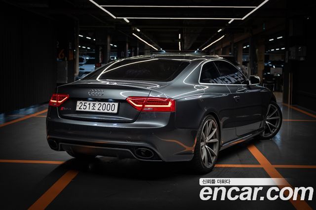 Audi RS5 4.2 FSI Quattro