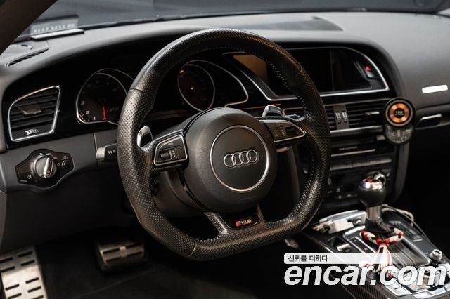 Audi RS5 4.2 FSI Quattro