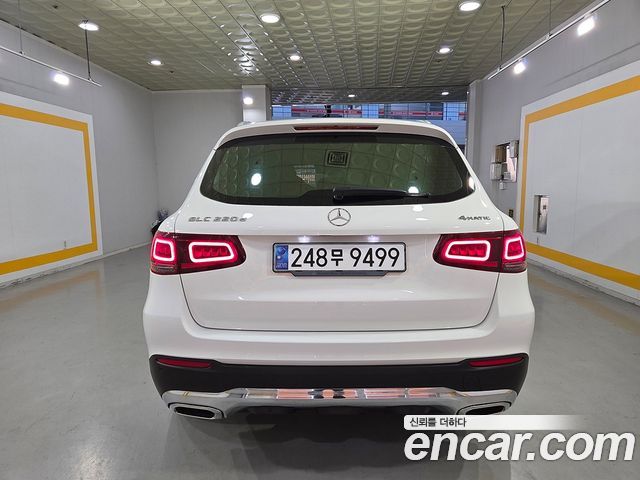 Mercedes-Benz GLC-Class GLC220 d 4MATIC