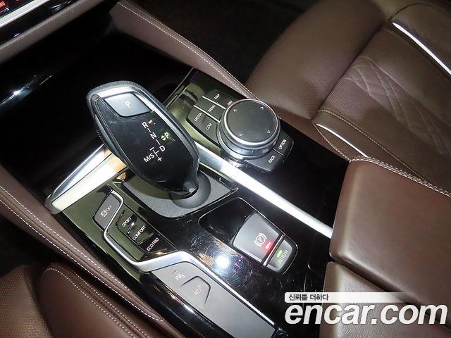 BMW 5-Series 530i xDrive M Sport Package Plus
