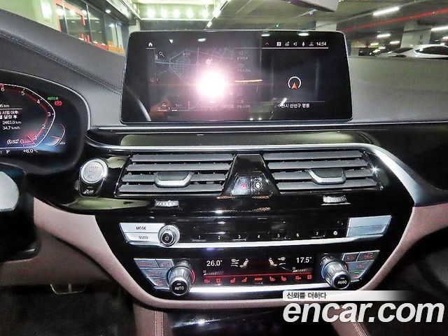 BMW 5-Series 530i xDrive M Sport Package Plus