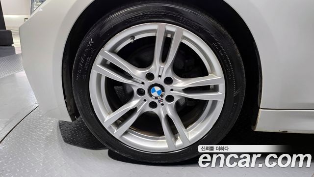 BMW 3-Series 328i M Sport