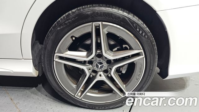 Mercedes-Benz C-Class C220 d 4MATIC AMG Line