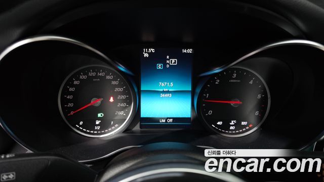 Mercedes-Benz C-Class C220 d 4MATIC AMG Line