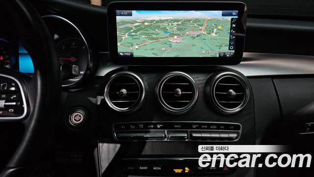 Mercedes-Benz C-Class C220 d 4MATIC AMG Line