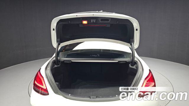 Mercedes-Benz C-Class C220 d 4MATIC AMG Line