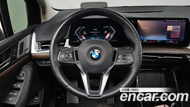BMW 2-Series 220i Luxury
