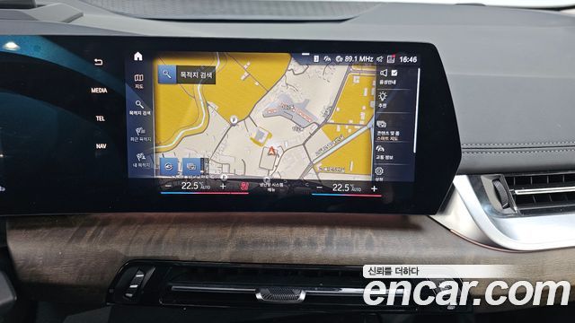 BMW 2-Series 220i Luxury