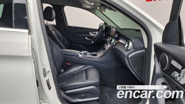 Mercedes-Benz GLC-Class GLC300 4MATIC
