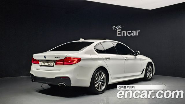 BMW 5-Series 530i M Sport Package Plus