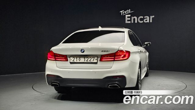 BMW 5-Series 530i M Sport Package Plus