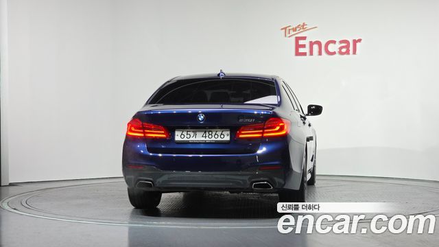 BMW 5-Series 530i M Sport Package